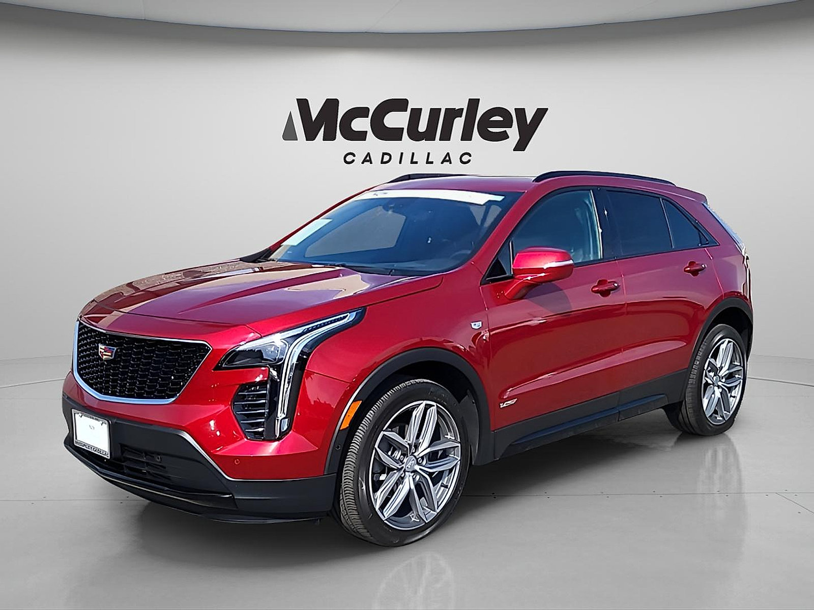Certified 2022 Cadillac XT4 Sport w/ Sun And Sound Package AWD/4WD image 3