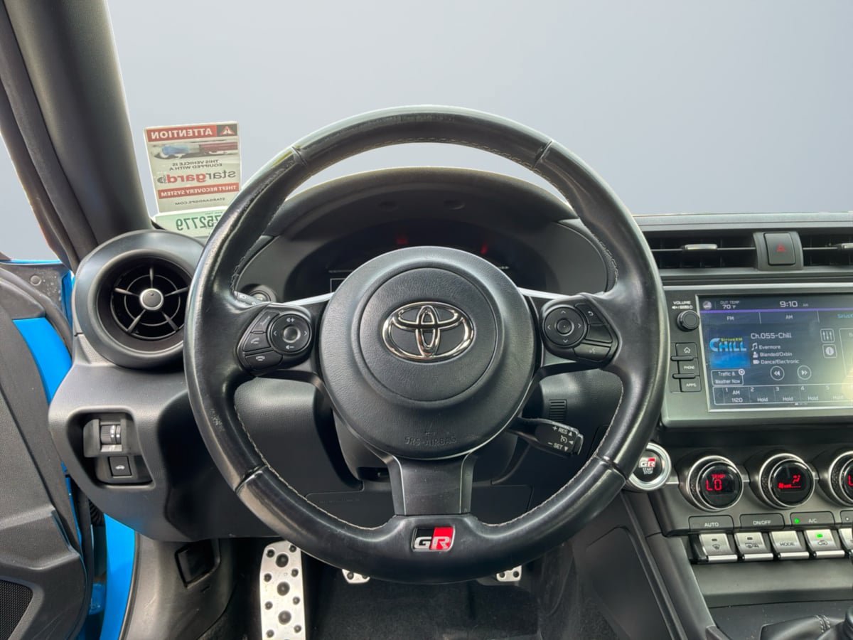 Used 2023 Toyota GR86 Premium RWD image 11