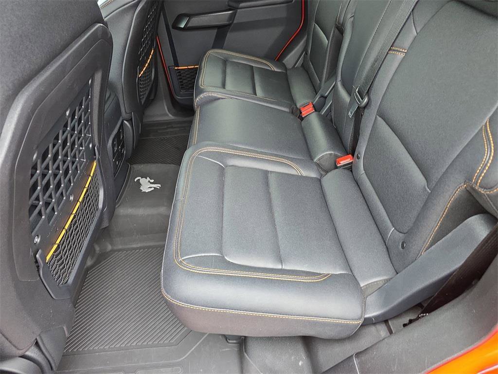 Used 2024 Ford Bronco Badlands w/ Sasquatch Package image 16