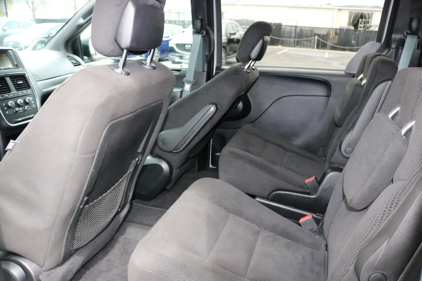 Used 2017 Dodge Grand Caravan SE FWD image 25