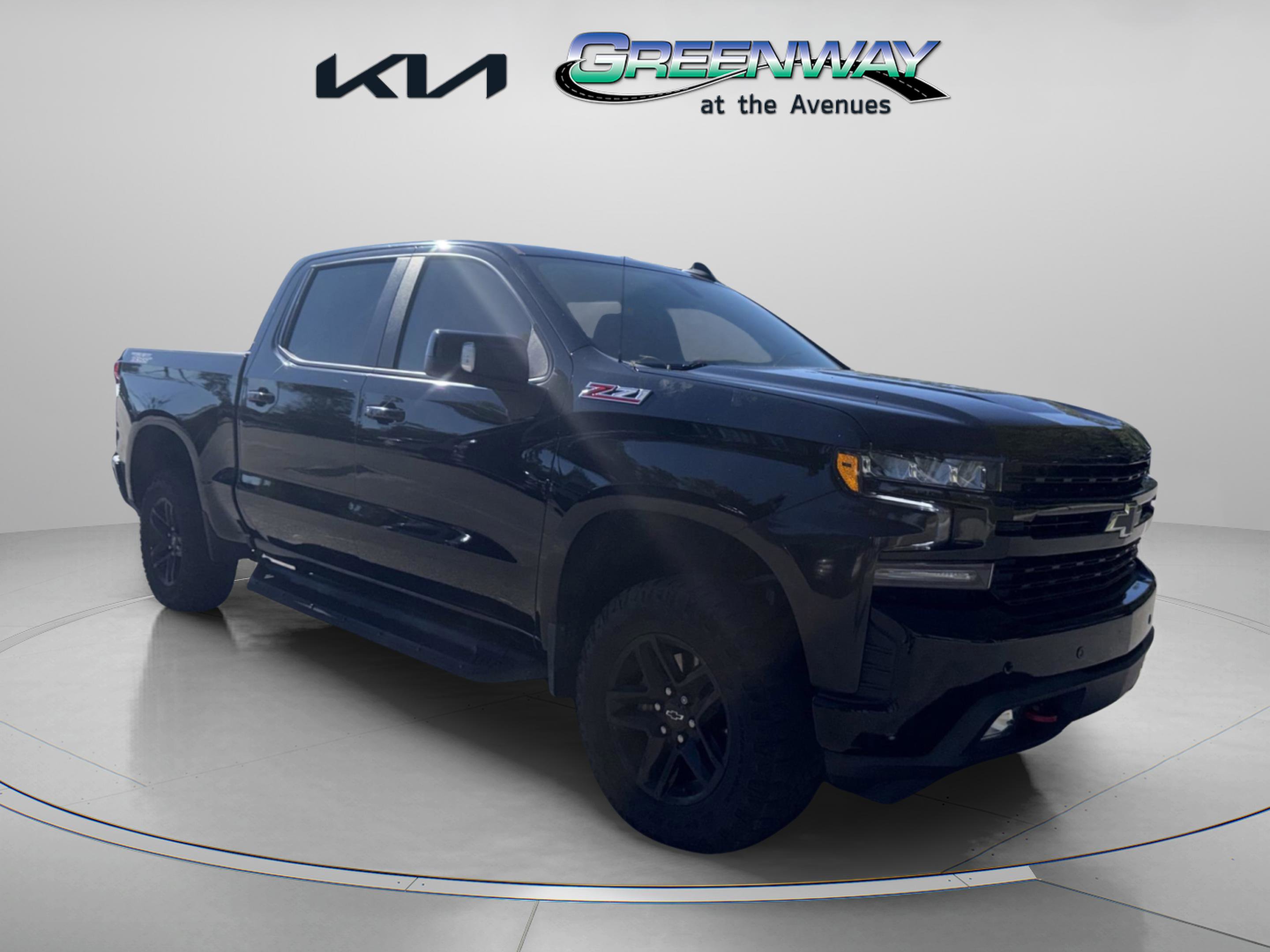 Used 2021 Chevrolet Silverado 1500 LT Trail Boss w/ Convenience Package II image 1