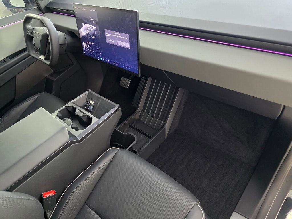 Used 2024 Tesla Cybertruck AWD Crew Cab image 30