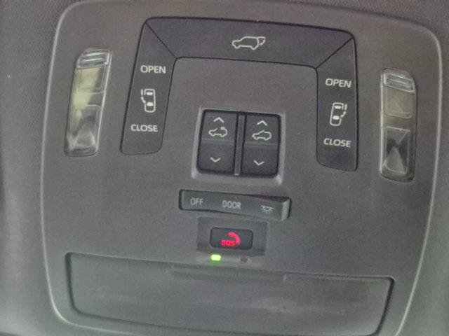 Certified 2023 Toyota Sienna XLE image 21