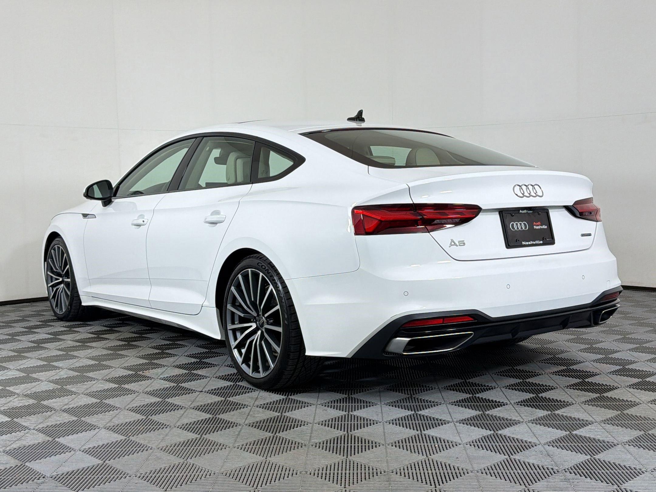 Used 2023 Audi A5 2.0T Premium Plus w/ Premium Plus image 3