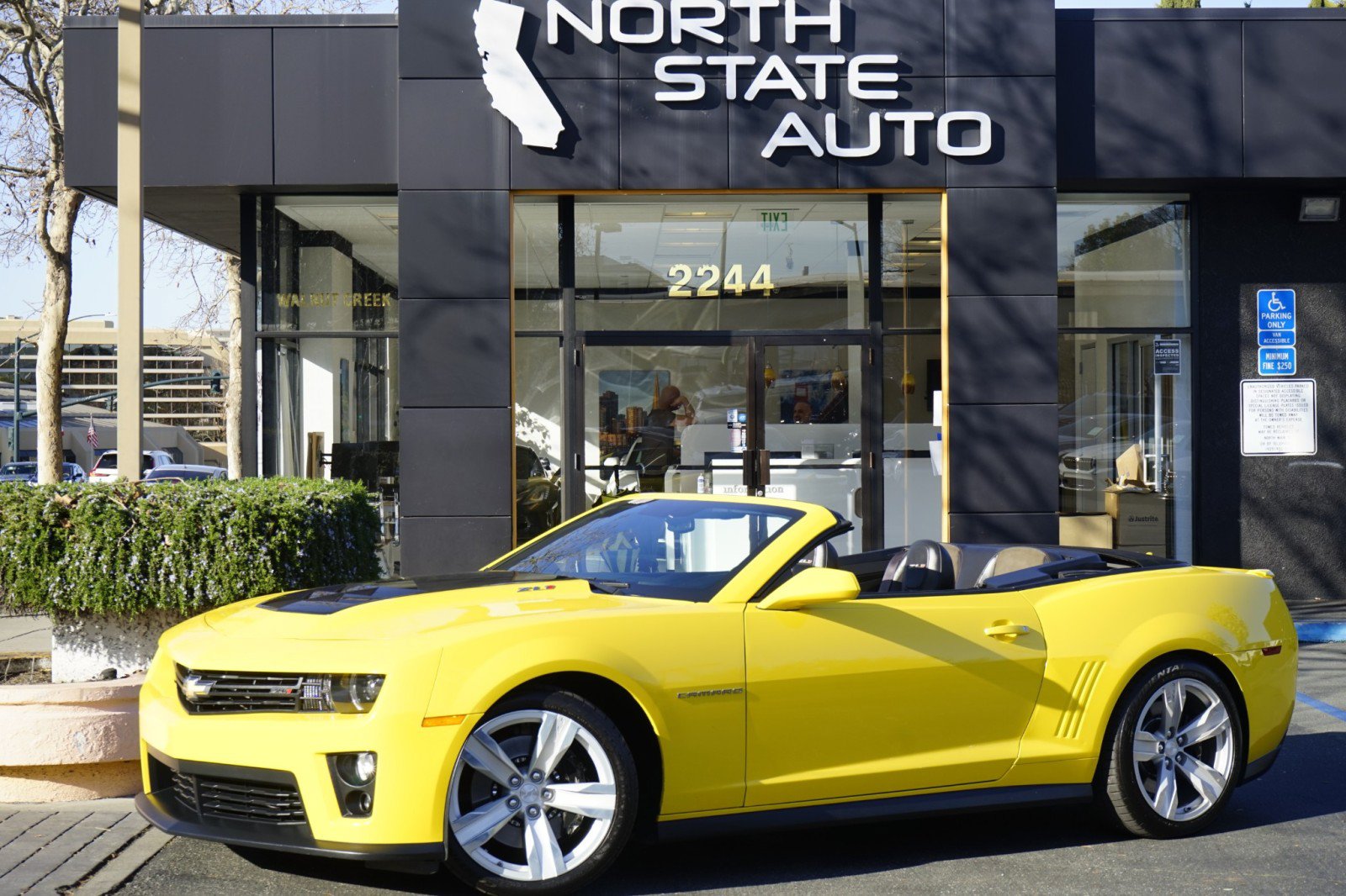 Used 2013 Chevrolet Camaro ZL1 RWD image 2