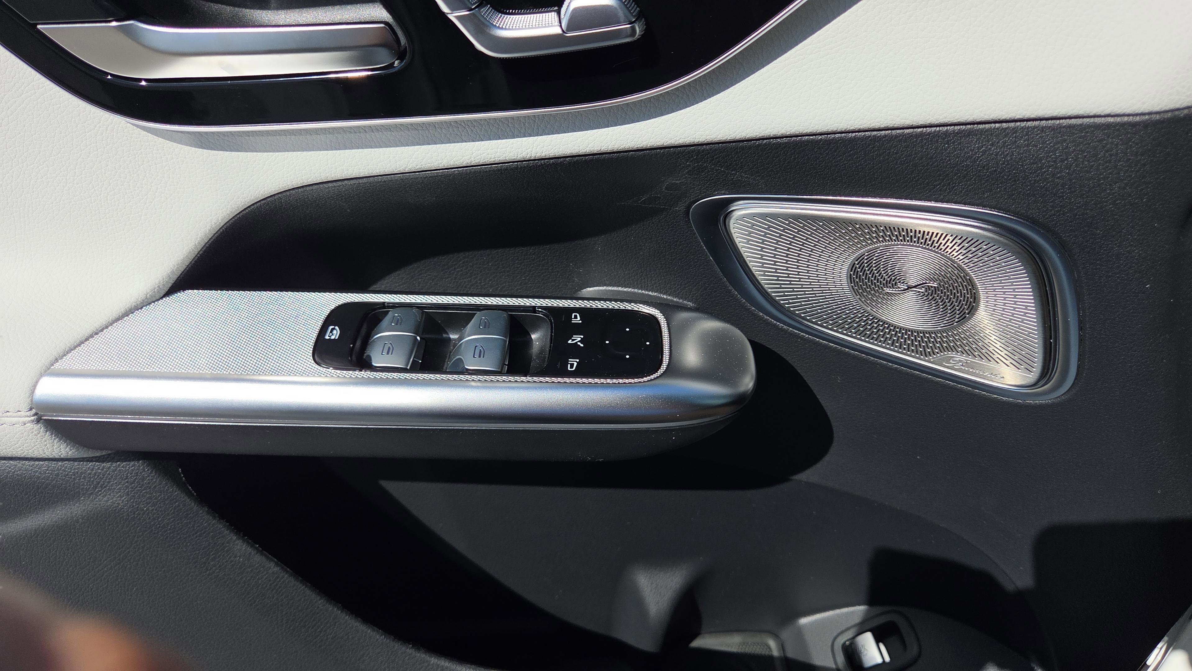 New 2026 Mercedes-Benz GLC 300 image 37