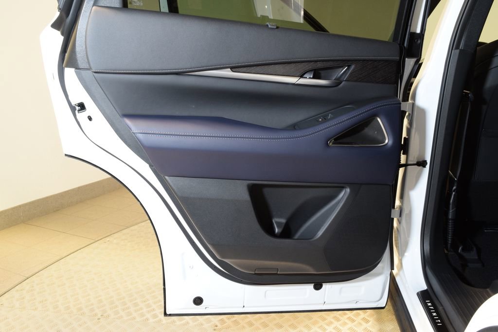 New 2026 INFINITI QX60 Sport w/ Dark Cargo Package image 29