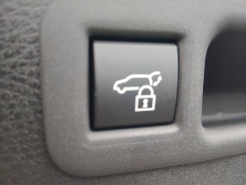New 2026 Toyota Sienna XSE AWD/4WD image 15