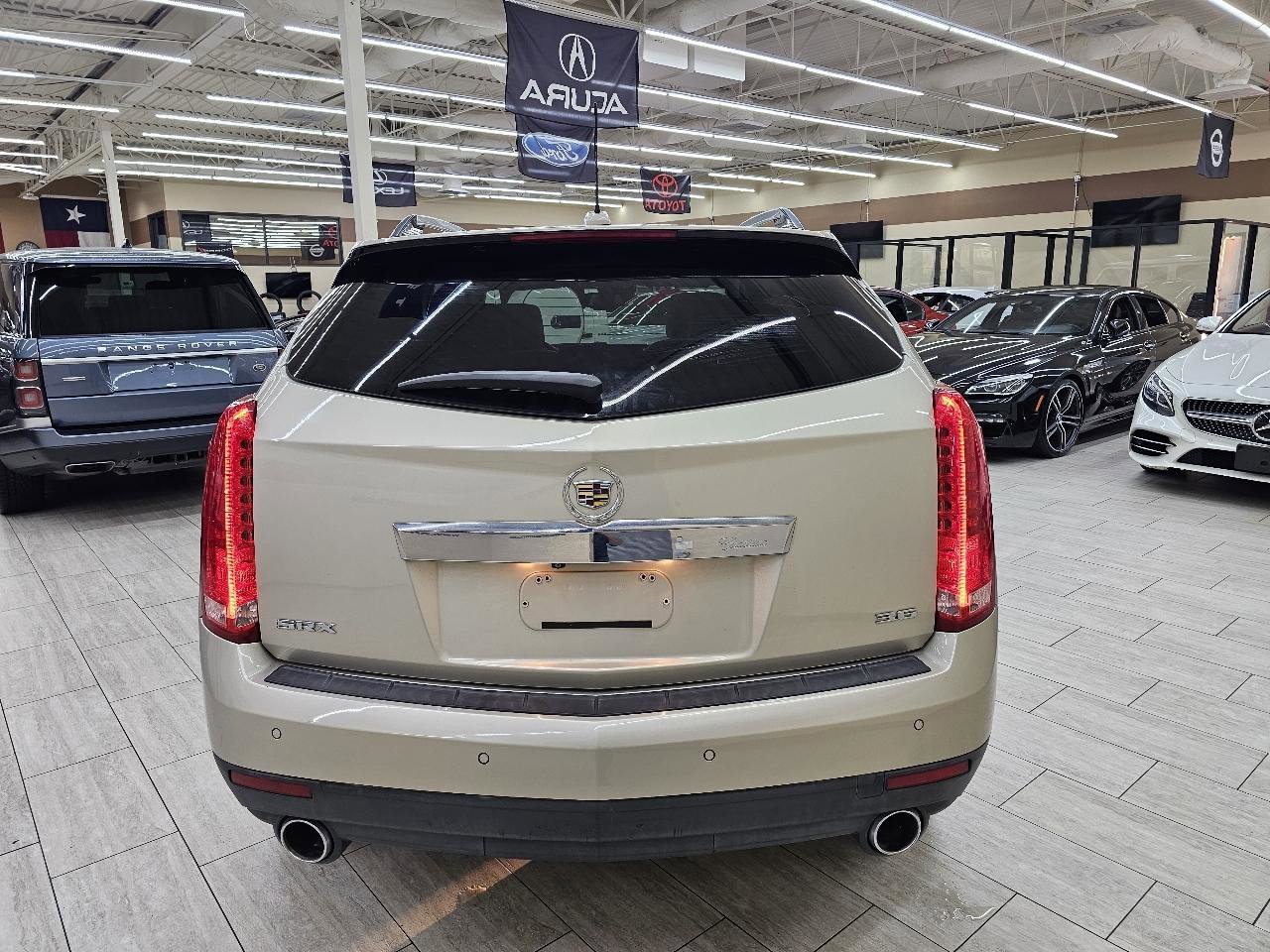 Used 2015 Cadillac SRX Luxury w/ Driver Awareness Package image 7