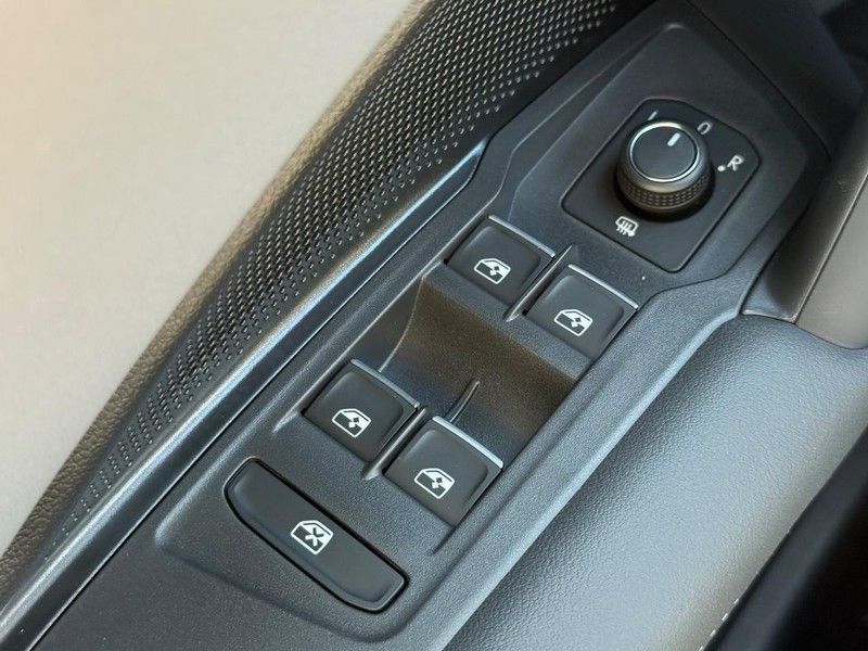 New 2026 Volkswagen Tiguan SE AWD/4WD image 15