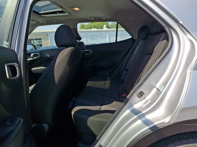 Certified 2025 Hyundai Venue SEL FWD image 10