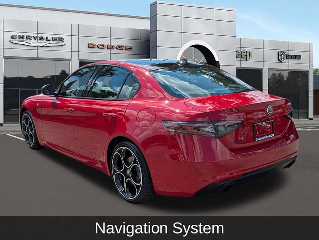 Used 2024 Alfa Romeo Giulia Ti image 5