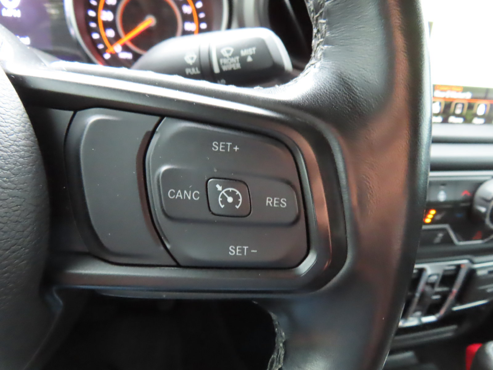 Used 2022 Jeep Gladiator Sport AWD/4WD image 22