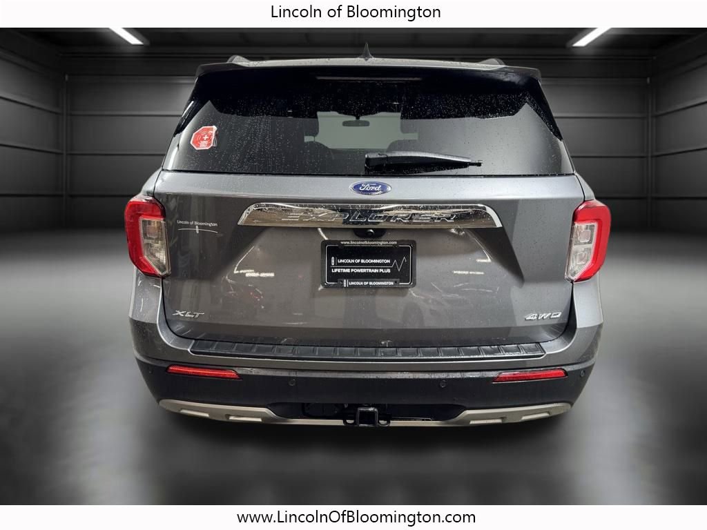 Used 2023 Ford Explorer XLT w/ Equipment Group 202A image 6