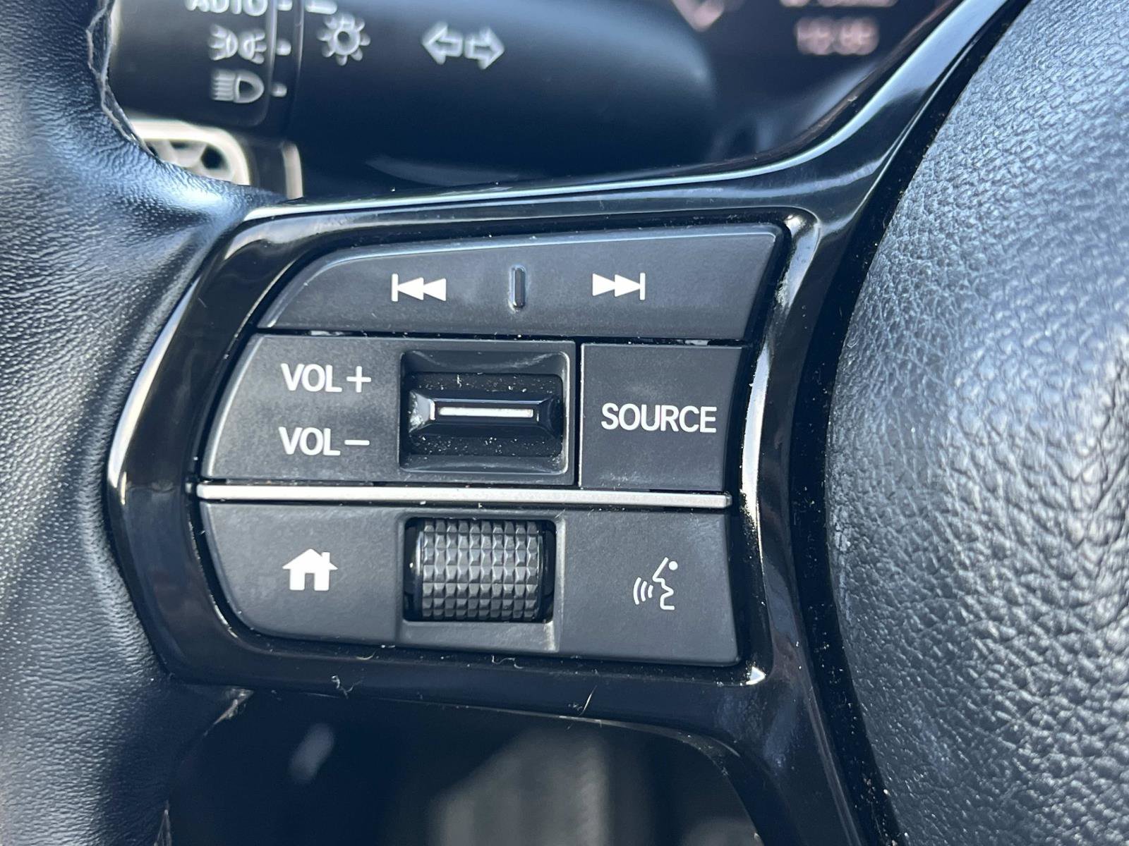 Certified 2023 Honda Civic EX image 9