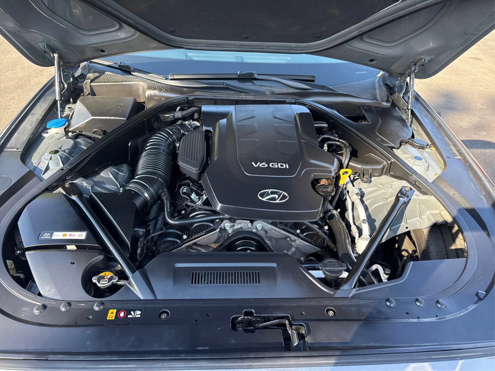 Used 2016 Hyundai Genesis 3.8 w/ Option Group 02 AWD/4WD image 11
