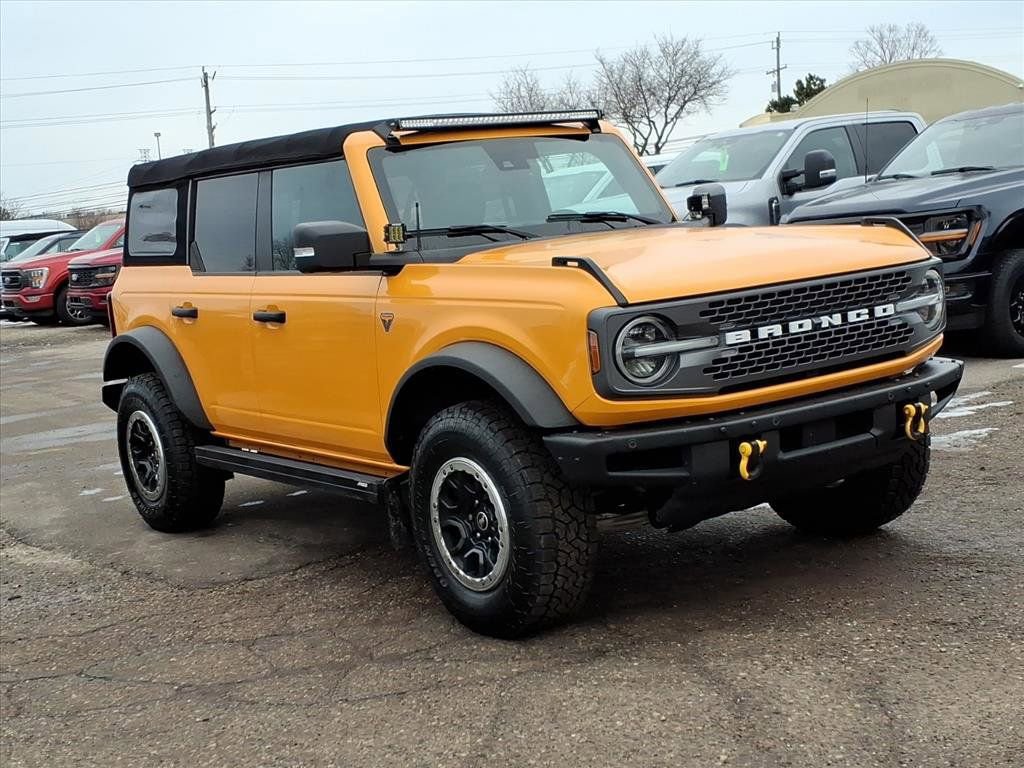 Used 2021 Ford Bronco Badlands image 7
