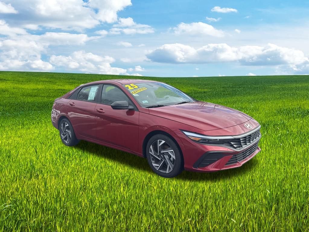 Certified 2025 Hyundai Elantra Sport image 4
