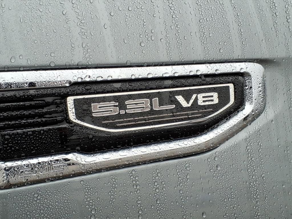 Used 2025 GMC Sierra 1500 SLT image 9