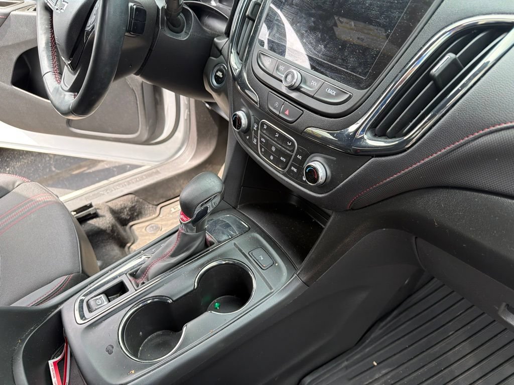 Used 2023 Chevrolet Equinox RS FWD image 28