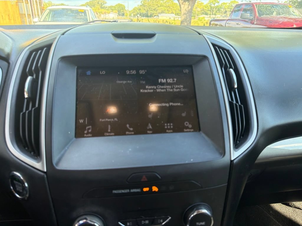 Used 2019 Ford Edge SEL w/ Equipment Group 201A FWD image 12