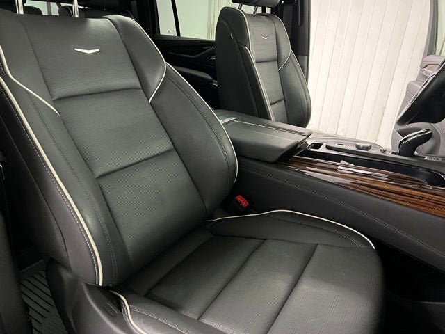 Used 2024 Cadillac Escalade ESV Premium Luxury w/ Performance Package AWD/4WD image 18