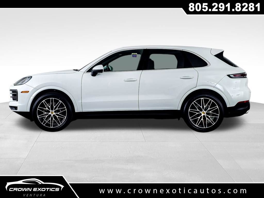 Used 2024 Porsche Cayenne image 4
