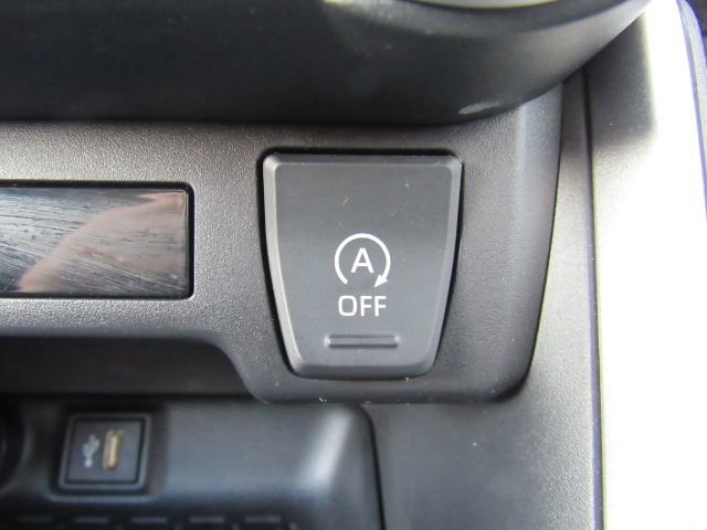 Used 2025 Toyota RAV4 XLE image 45