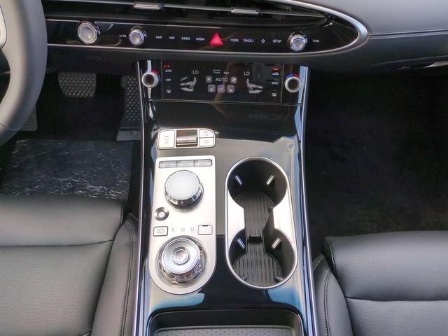 Certified 2026 Genesis GV70 2.5T AWD/4WD image 15