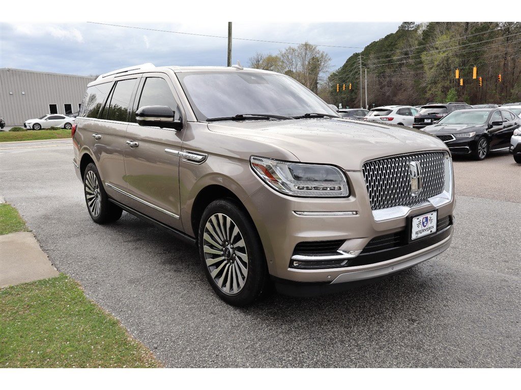 Used 2019 Lincoln Navigator Reserve image 7