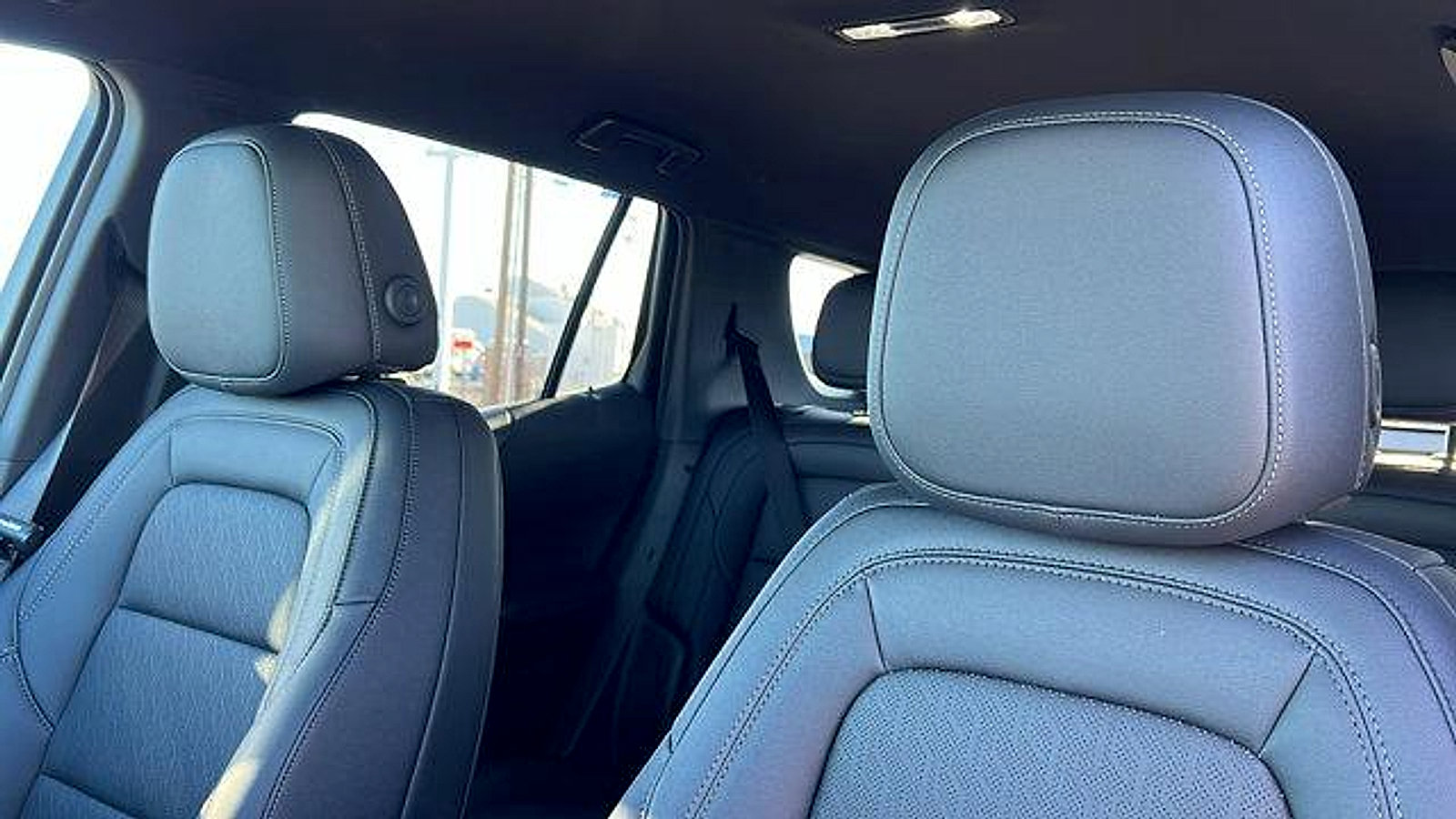 New 2026 Chevrolet Equinox LT w/ Convenience Package II image 18