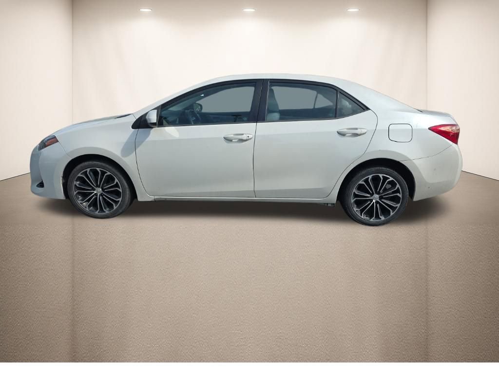 Used 2017 Toyota Corolla LE image 9
