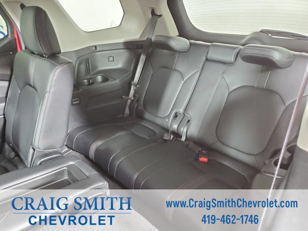 Used 2025 Honda Pilot EX-L image 13