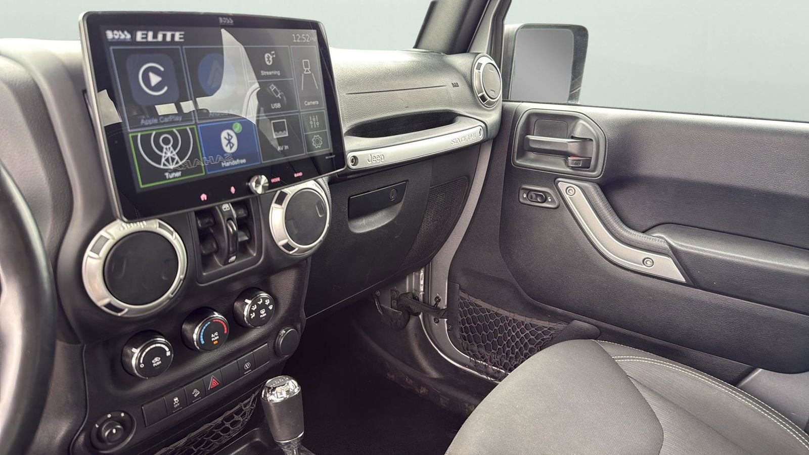 Used 2018 Jeep Wrangler Unlimited Sahara image 20