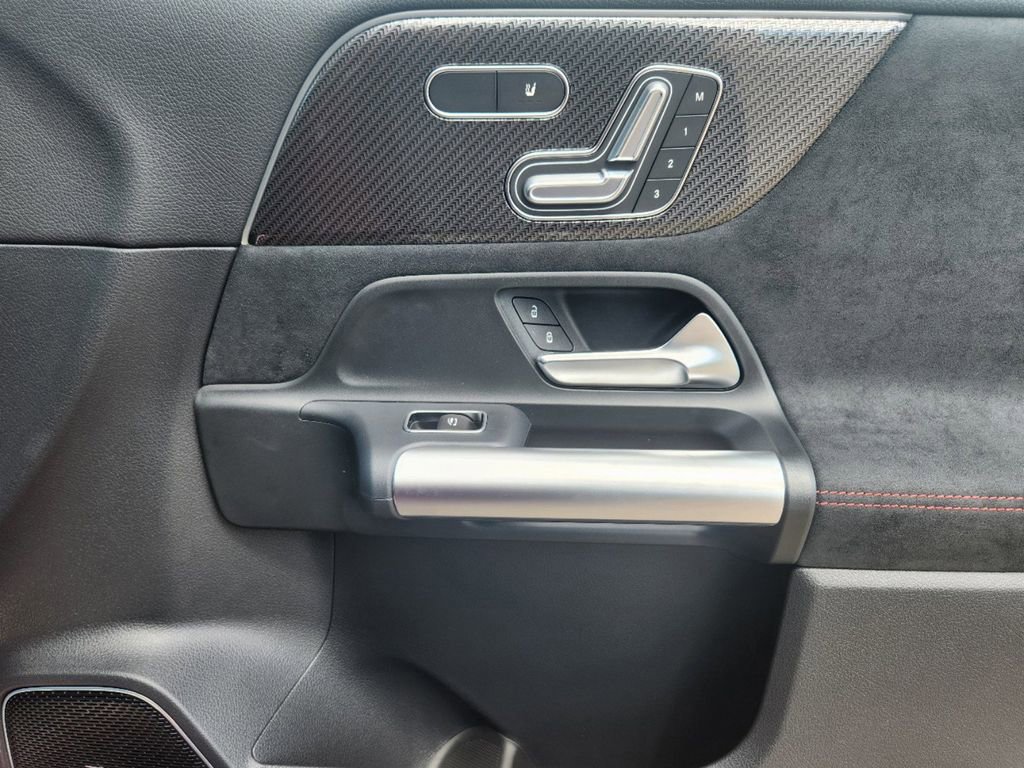 New 2025 Mercedes-Benz GLA 250 4MATIC image 20