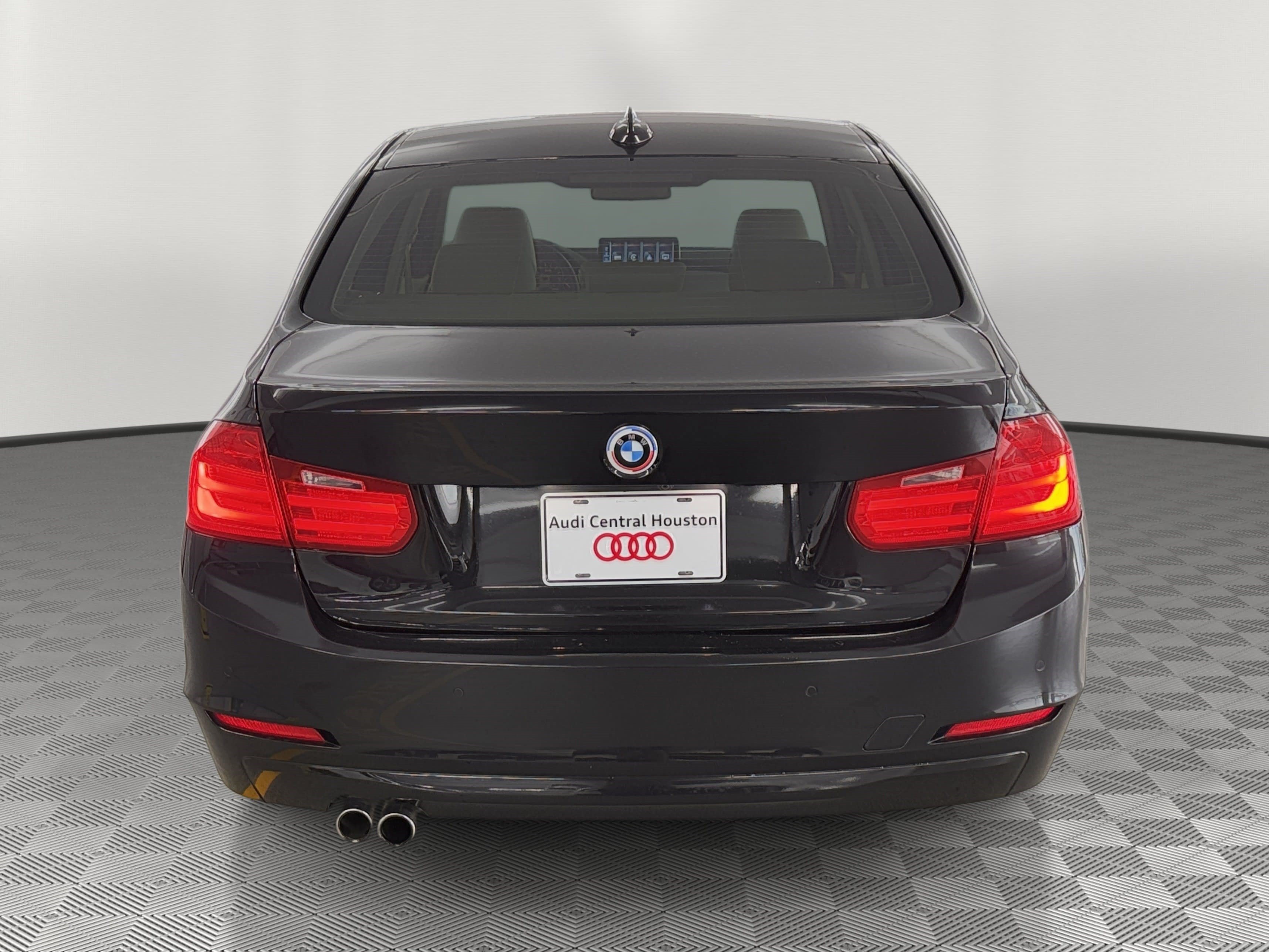 Used 2013 BMW 328i Sedan RWD image 10