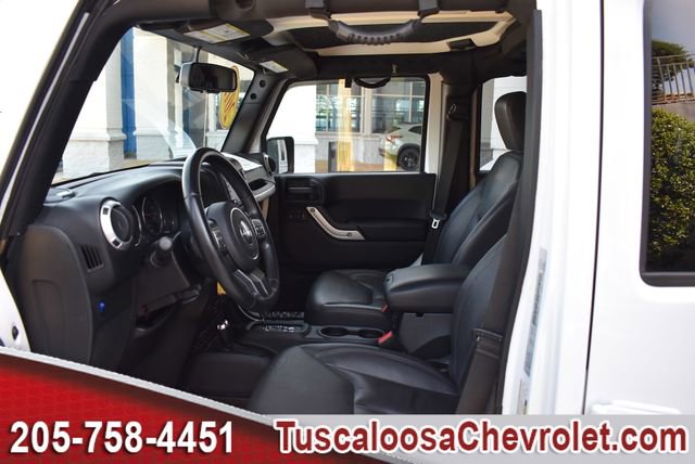 Used 2015 Jeep Wrangler Unlimited Sahara w/ Katzkin Premium Leather Group image 19