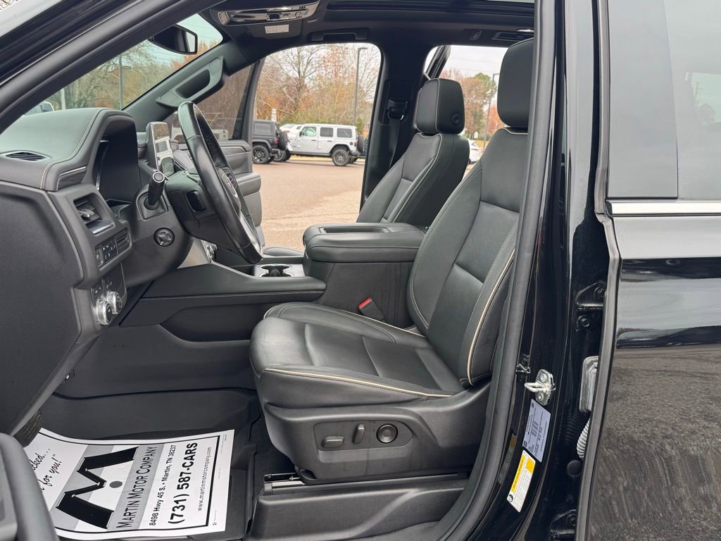 Used 2022 GMC Yukon SLT w/ SLT Premium Package image 34