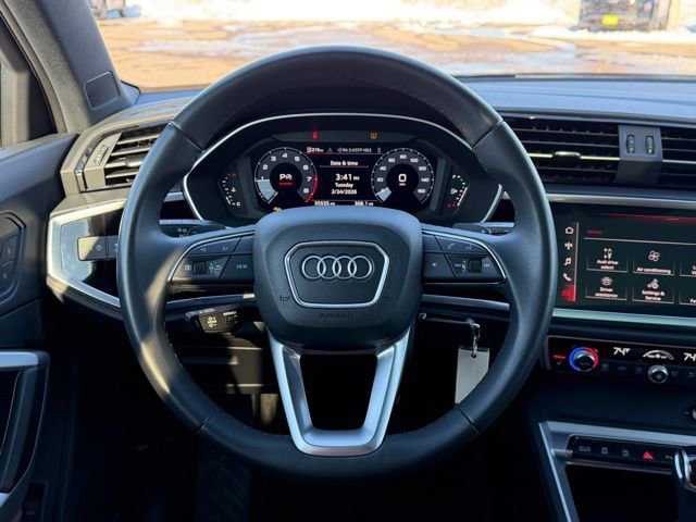 Used 2025 Audi Q3 2.0T Premium image 35