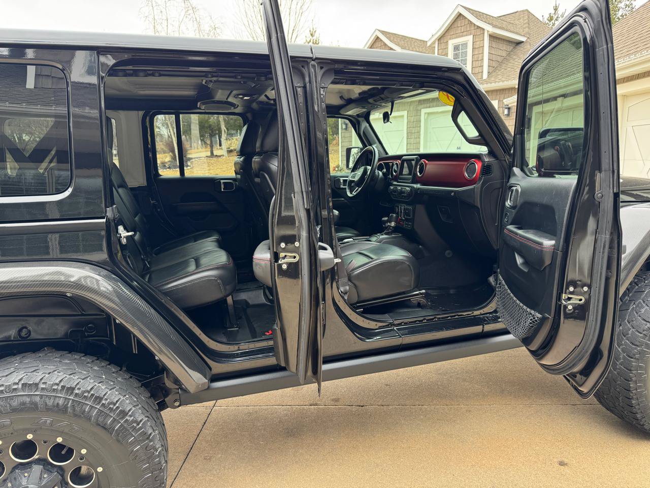 Used 2018 Jeep Wrangler Unlimited Rubicon w/ Steel Bumper Group AWD/4WD image 18
