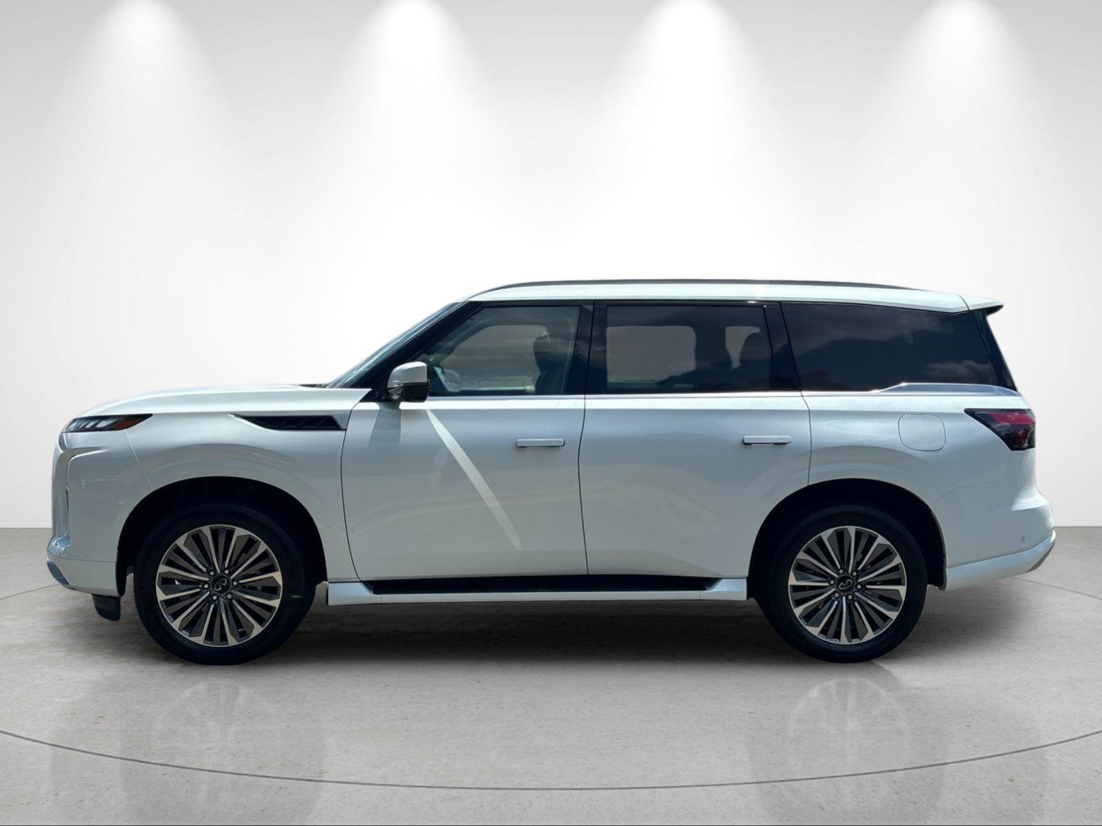 New 2027 INFINITI QX80 Luxe AWD/4WD image 2