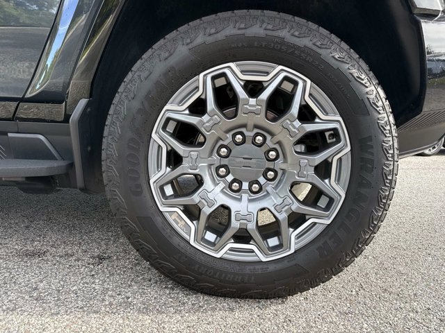 Used 2026 GMC Hummer EV SUV AWD/4WD image 10