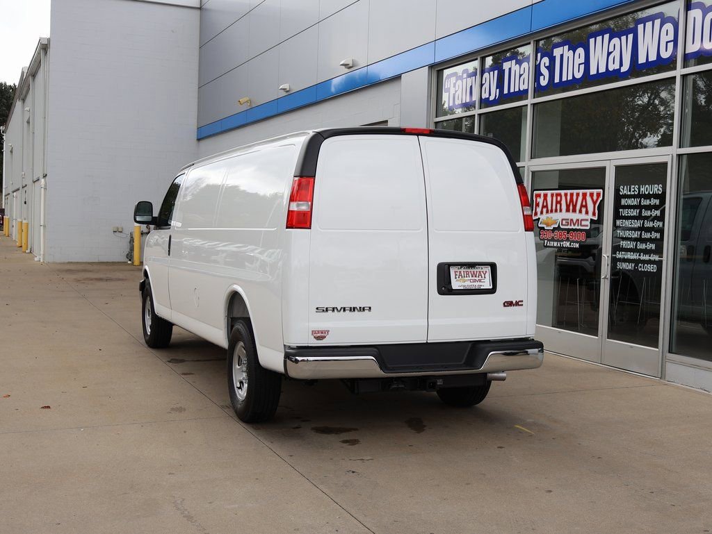 New 2025 GMC Savana 3500 Extended w/ Driver Convenience Package image 8