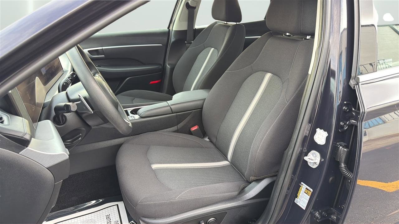 Used 2025 Hyundai Sonata SEL FWD image 12