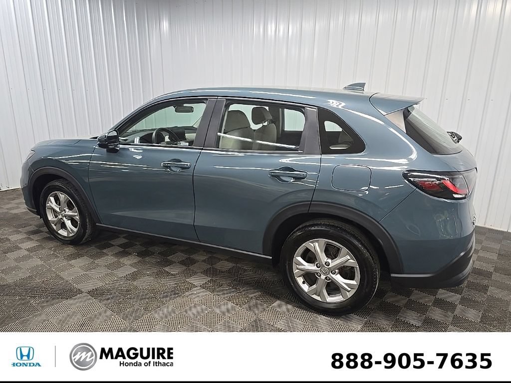 Used 2023 Honda HR-V LX image 4