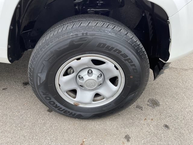 Used 2023 Toyota Tacoma SR AWD/4WD image 37