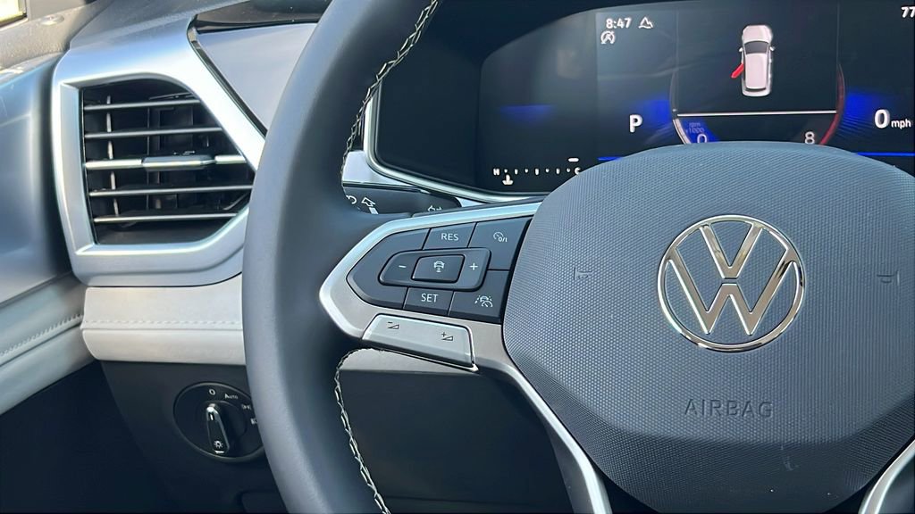 New 2026 Volkswagen Taos SE image 30