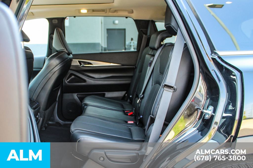 Used 2024 INFINITI QX60 Luxe w/ Cargo Package image 18