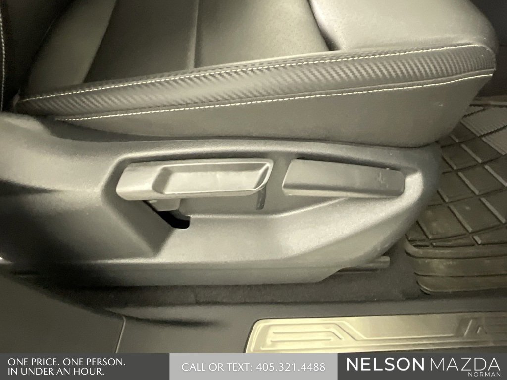 Used 2023 Volkswagen Atlas Cross Sport SE image 28