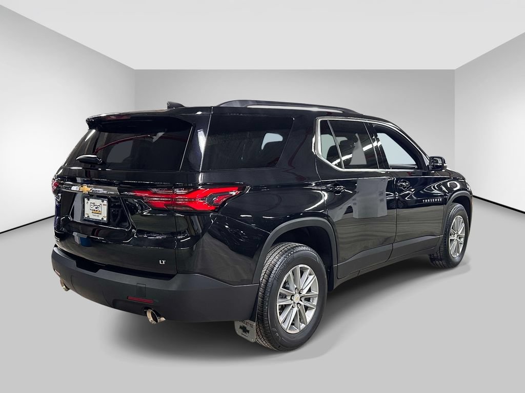 Used 2023 Chevrolet Traverse LT FWD image 4